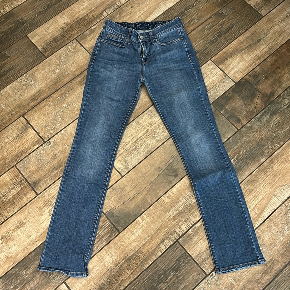 Levi’s straight leg